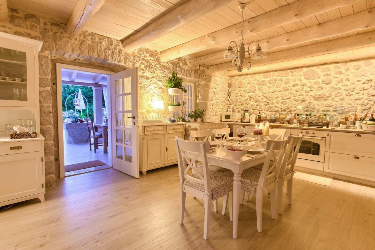 White Cottage Heritage House Чизичі Екстер'єр фото